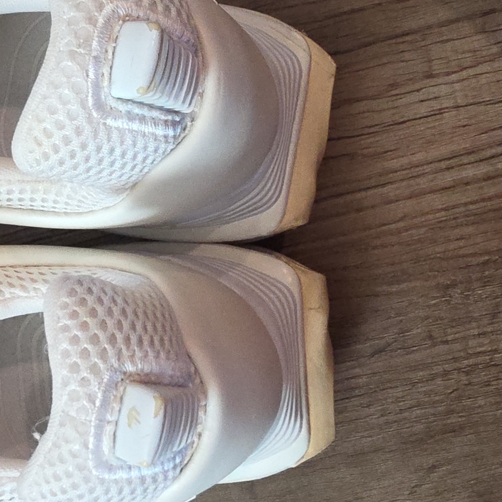 Nike Shox Gravity Triple White - Picture 8 of 8